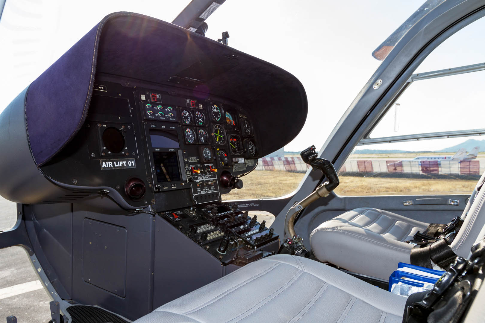 Airbus Helicopters EC135 - Airlift - Helicopter charter - Helicopter rental